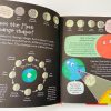 carte curiozitati despre luna si univers